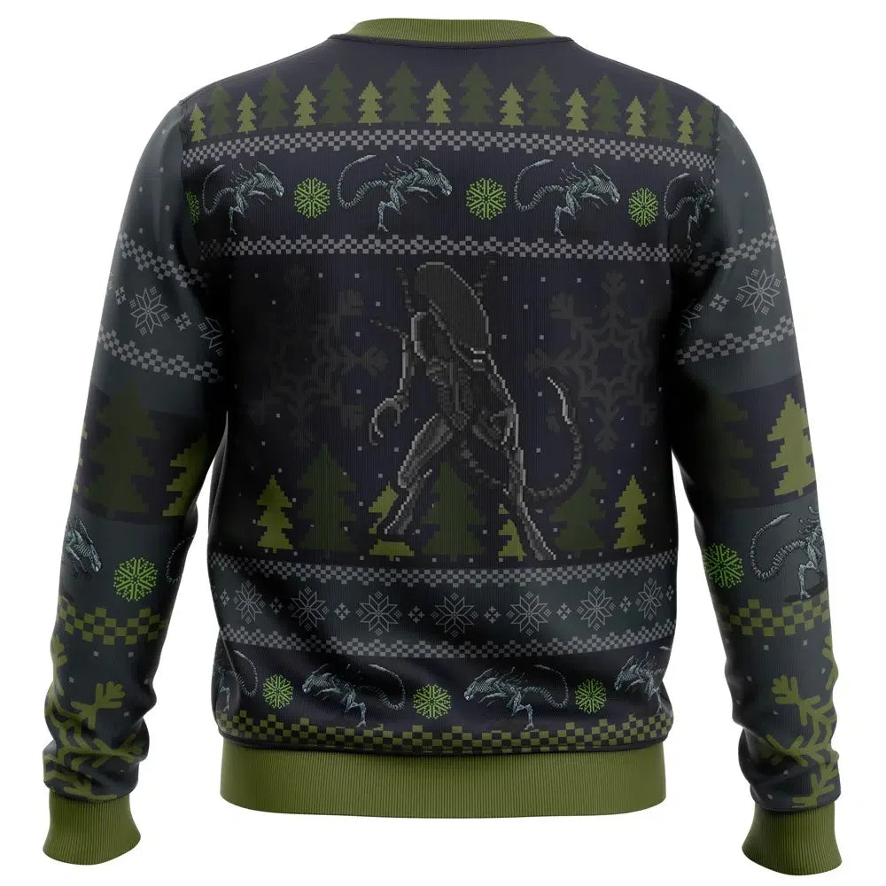Disney A Christmas Bug Hunt Xenomorph Men's Pullover Crew Neck Sweatshirt Soft Comfy Stylish Relaxed-Fit Plus Size Autumn Winter